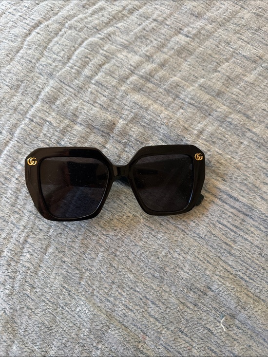 Gucci Accessories - GUCCI sunglasses